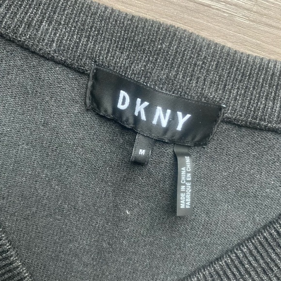 DKNY Sweater Cold Shoulder Studded Charcoal Grey Size Medium - Picture 4 of 4